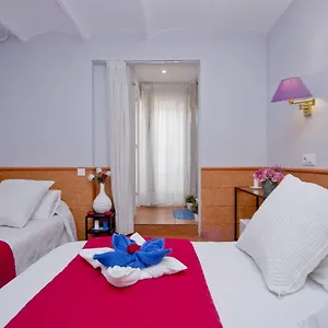 2* Penzion Barcelona City Rooms