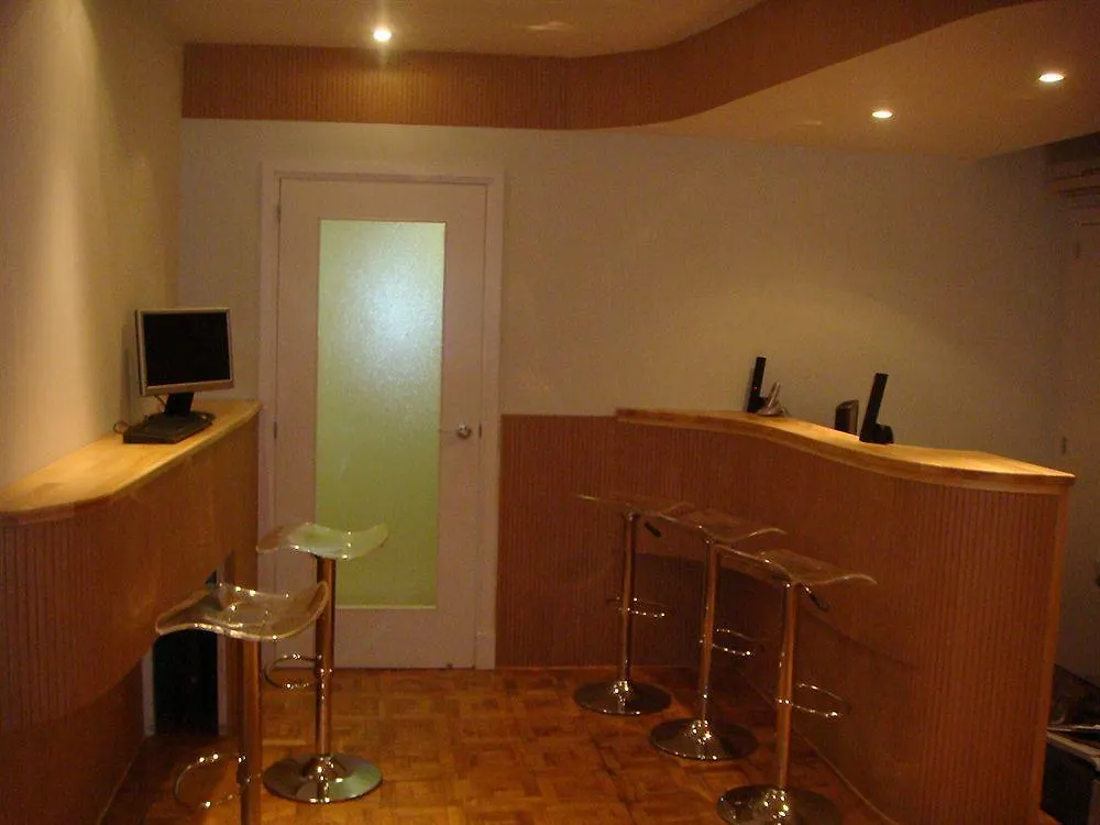 Somnio Hostels Barcelona 2*,